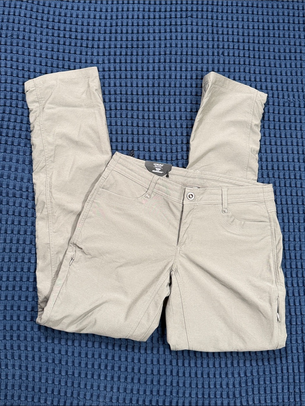 NWTs Kuhl Trekr Hiking Pants Women's Stone Cargo Cinch Up Legs Size 6 Long - Picture 4 of 16